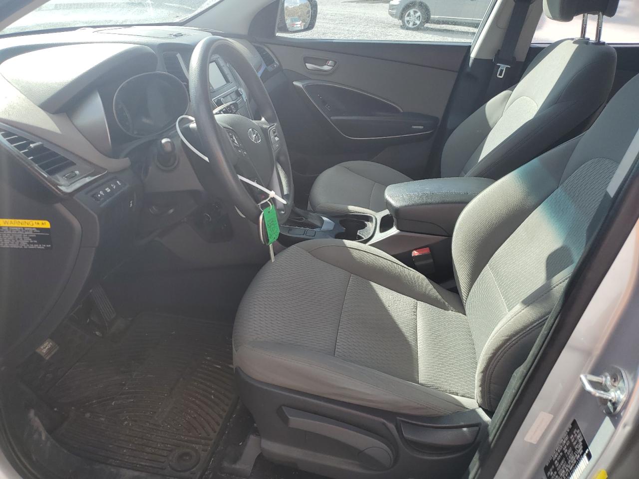2017 Hyundai Santa Fe VIN 5XYZTDLB1HG441550 Copart auction photo, vandalism damage thumbnail 7