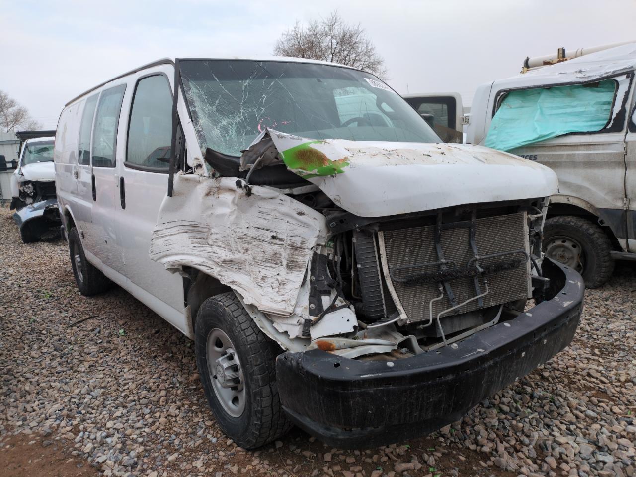 2017 Chevrolet Express VIN 1GCWGAFFXH1325171 Copart auction photo, front end damage thumbnail 4