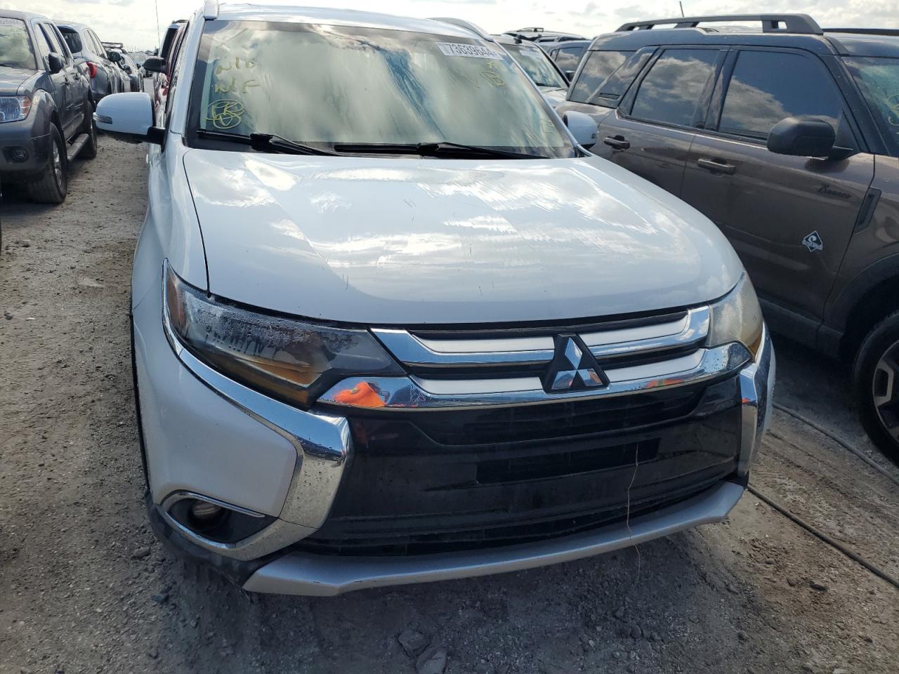 2017 Mitsubishi Outlander VIN JA4AD3A32HZ060091 Copart auction photo, water/flood damage thumbnail 5