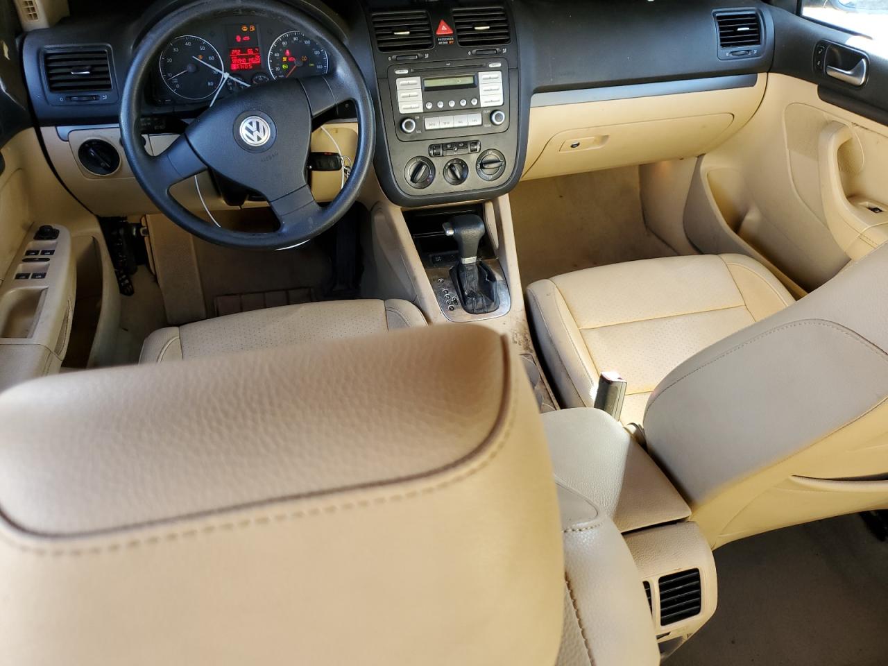 2007 Volkswagen Jetta VIN 3VWEG71K57M144822 Copart auction photo, front end / minor dent/scratches damage thumbnail 8