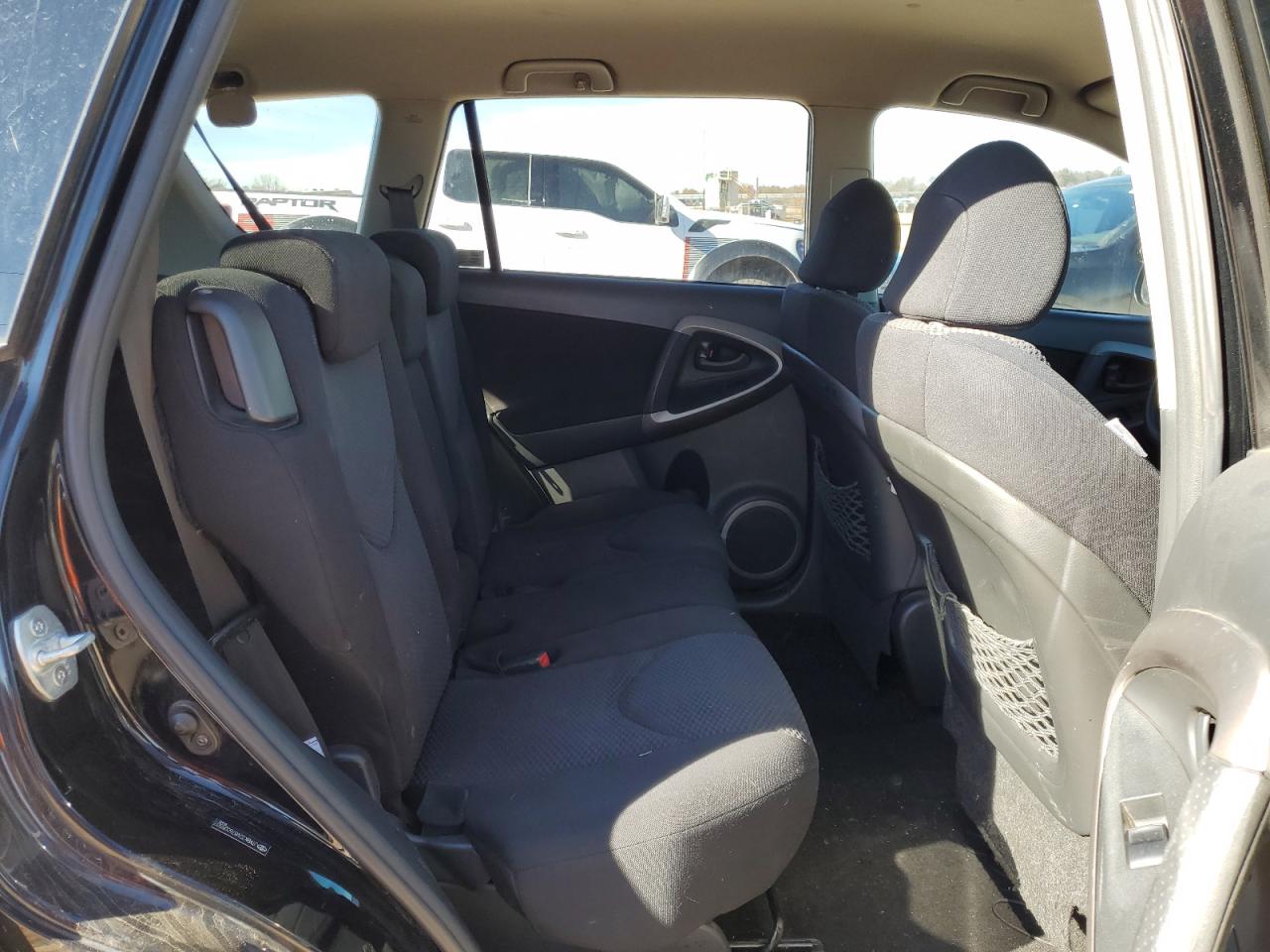 2007 Toyota RAV 4 VIN JTMBK32V876025507 Copart auction photo, rear end / minor dent/scratches damage thumbnail 11