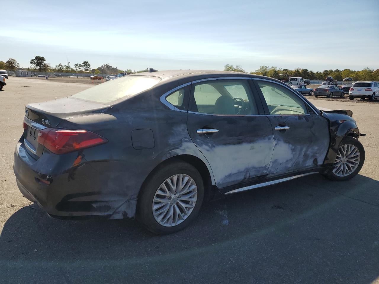 2015 Infiniti Q70 VIN JN1BY1PR5FM831137 Copart auction photo, front end / rear end damage thumbnail 3