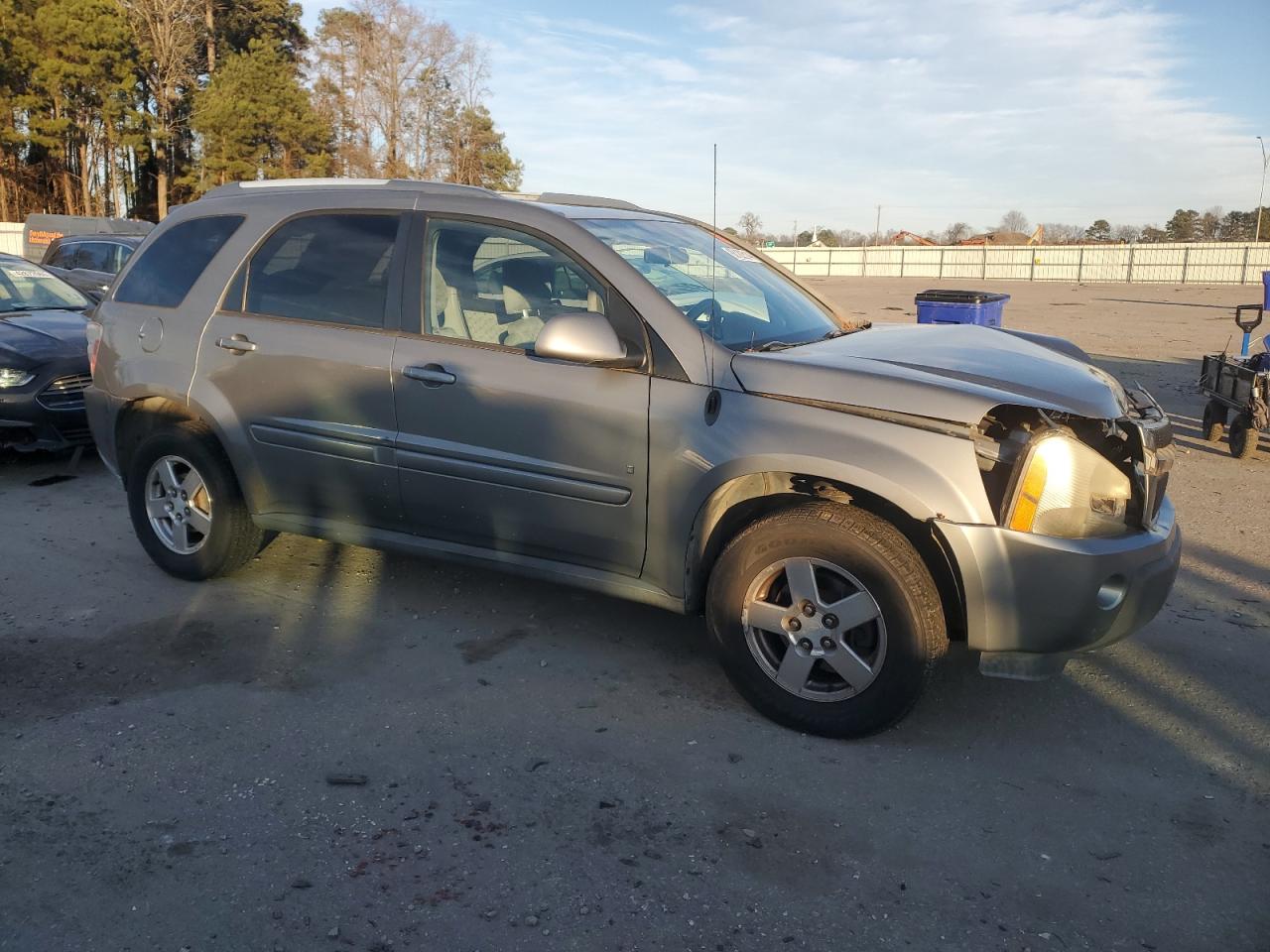 2006 Chevrolet Equinox VIN 2CNDL73F866020297 Copart auction photo, front end damage thumbnail 4