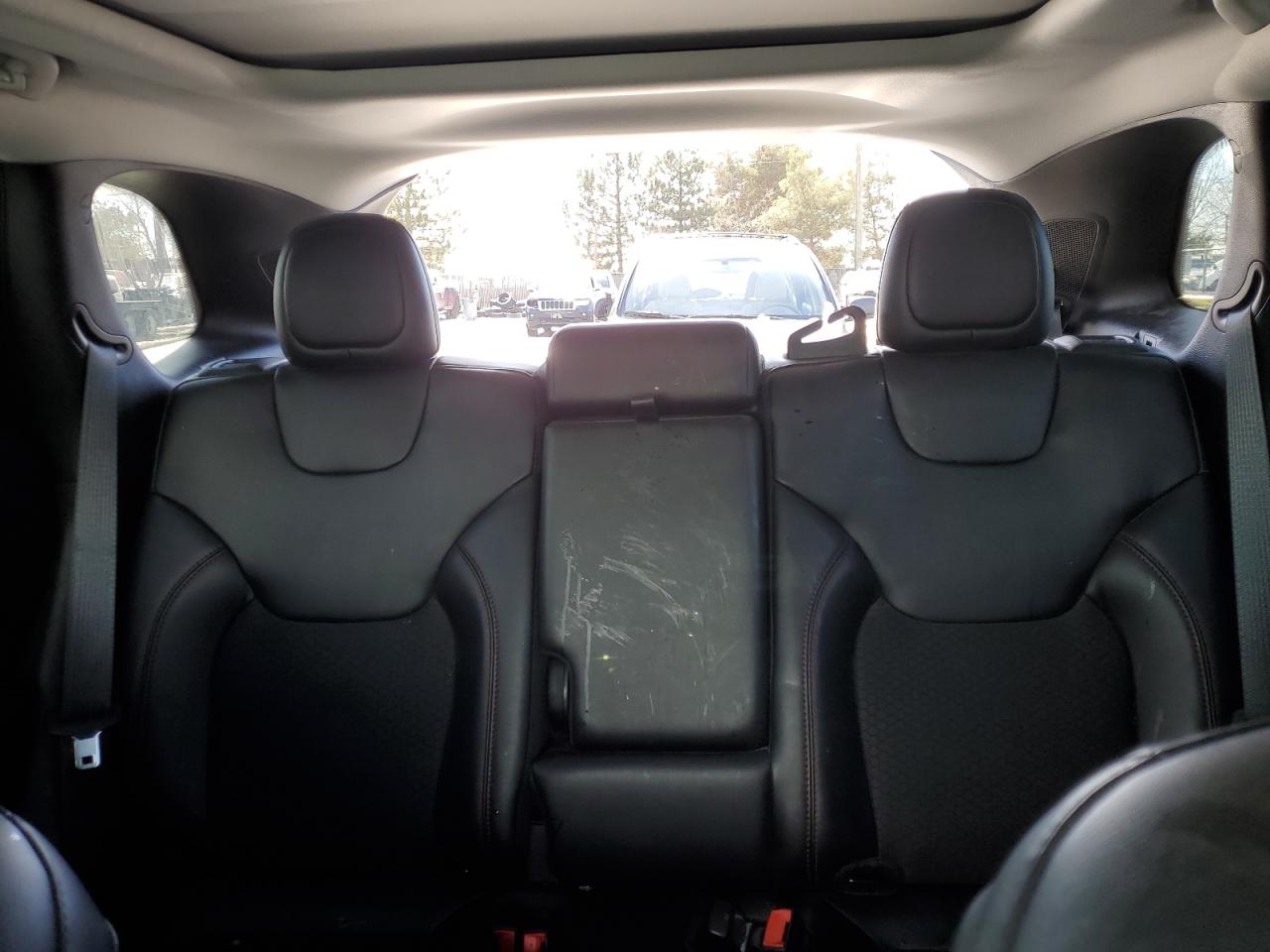 2021 Jeep Cherokee VIN 1C4PJMBX6MD100972 Copart auction photo, front end damage thumbnail 10
