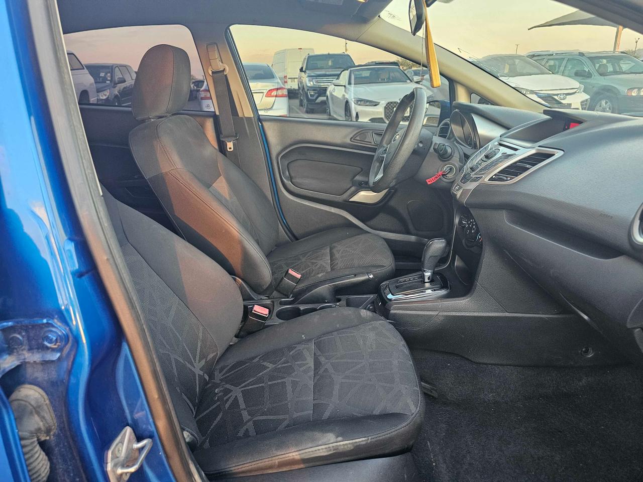 2011 Ford Fiesta VIN 3FADP4BJ6BM196591 Copart auction photo, normal wear / minor dent/scratches damage thumbnail 5
