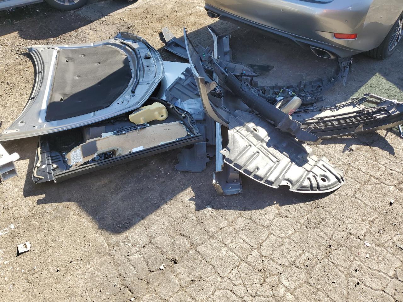 2016 Lexus ES VIN 58ABK1GG8GU010942 Copart auction photo, front end damage thumbnail 12