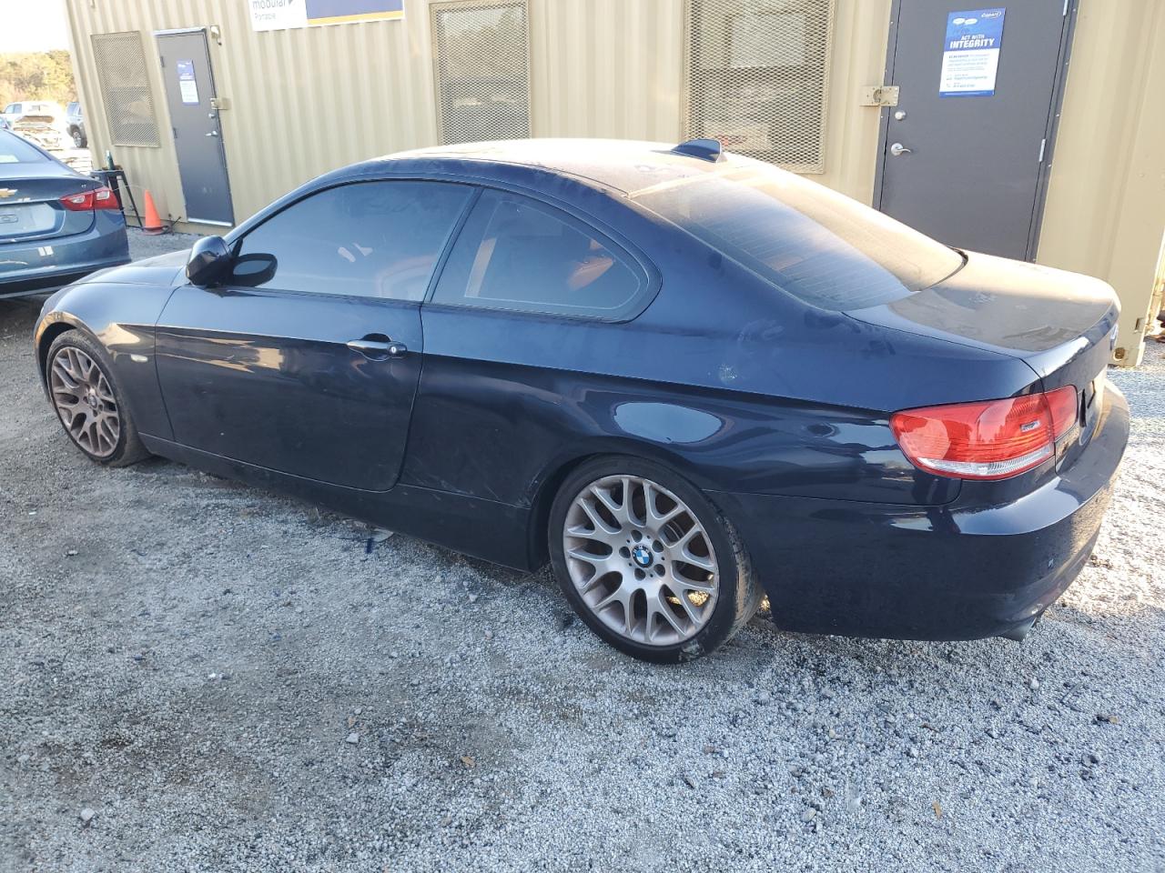 2010 BMW 3er VIN WBAWV1C5XAP123853 Copart auction photo, front end damage thumbnail 2