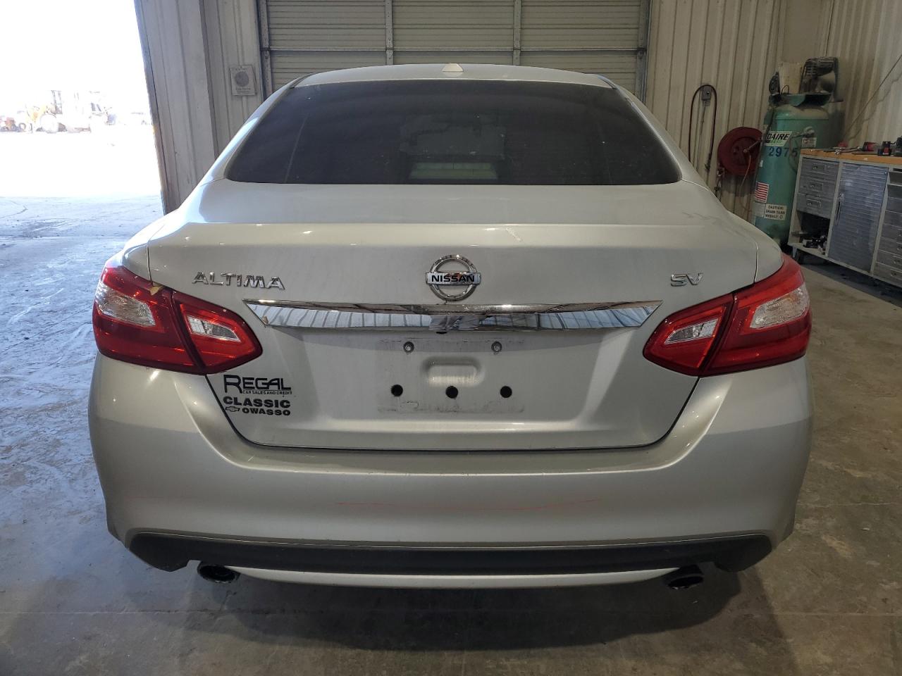 2017 Nissan Altima VIN 1N4AL3AP6HC213883 Copart auction photo, front end / rear end damage thumbnail 6