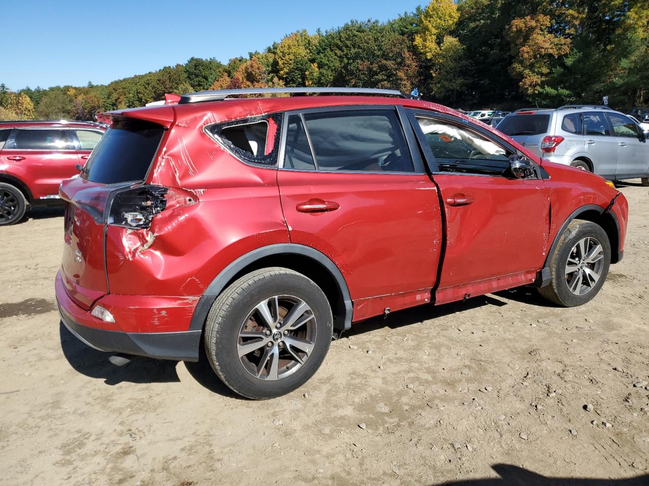 2017 Toyota RAV 4 VIN JTMRFREV4HJ170527 Copart auction photo, side / front end damage thumbnail 3