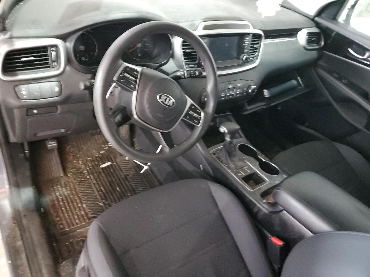 2019 KIA Sorento VIN 5XYPG4A35KG605073 Copart auction photo, front end damage thumbnail 8