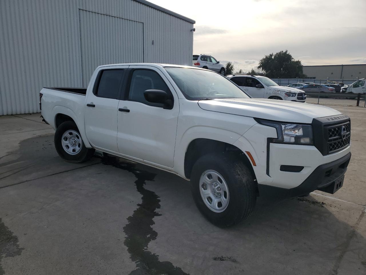 2024 Nissan Navara (Frontier) VIN 1N6ED1EK4RN638100 Copart auction photo, rear end / undercarriage damage thumbnail 4