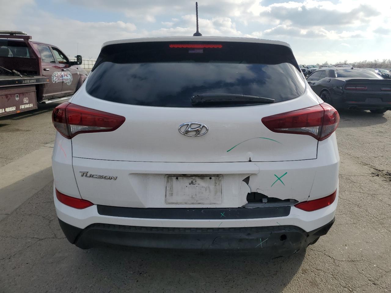 2016 Hyundai Tucson VIN KM8J23A47GU027955 Copart auction photo, rear end damage thumbnail 6