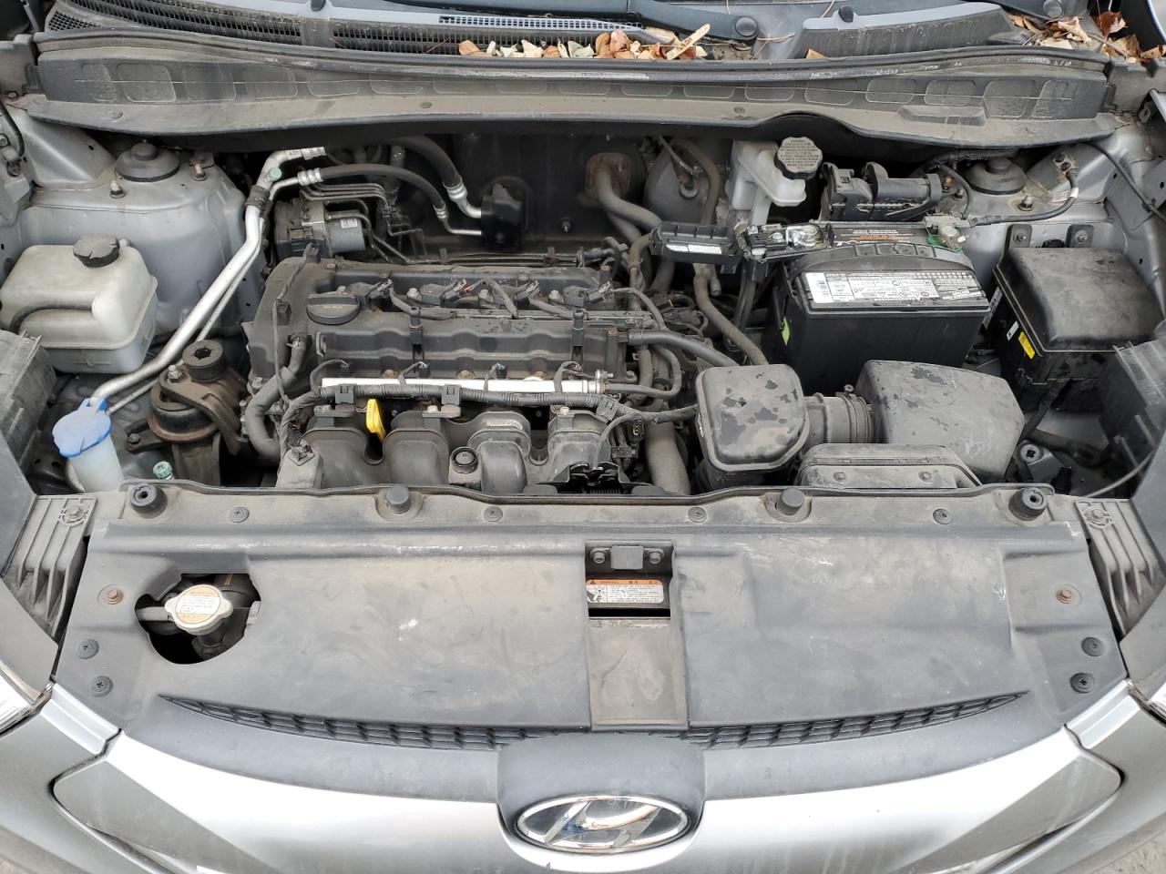 2011 Hyundai Tucson VIN KM8JT3AB4BU229494 Copart auction photo, minor dent/scratches damage thumbnail 12