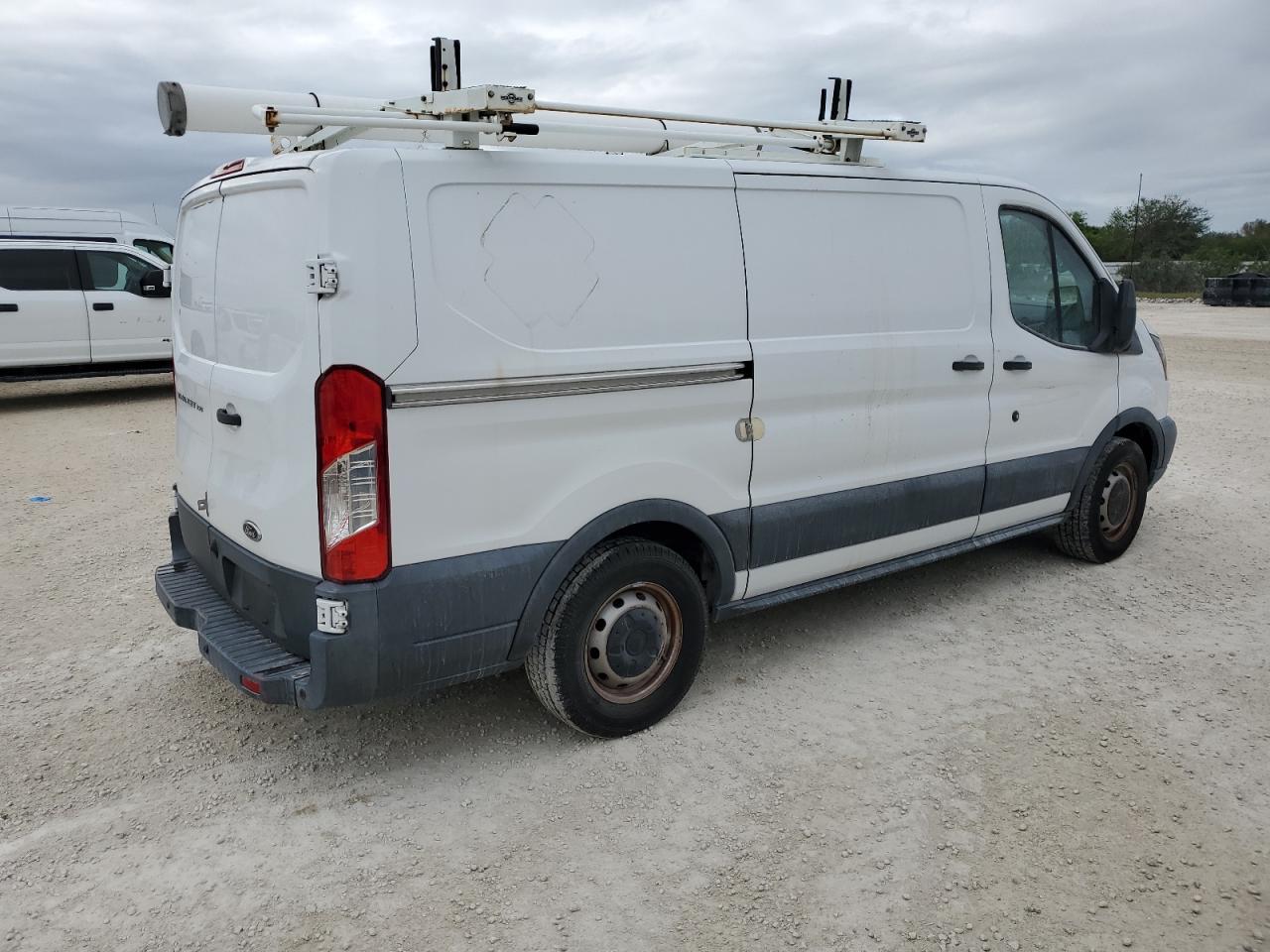 2017 Ford Transit VIN 1FTYE1YM4HKB37847 Copart auction photo, water/flood damage thumbnail 3