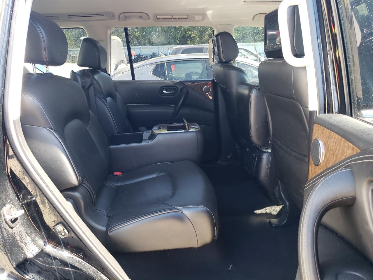 2017 Infiniti QX80 VIN JN8AZ2NF4H9643272 Copart auction photo, front end damage thumbnail 11