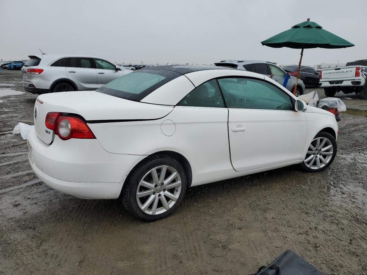 2007 Volkswagen Eos VIN WVWBA71F87V023590 Copart auction photo, all over damage thumbnail 3