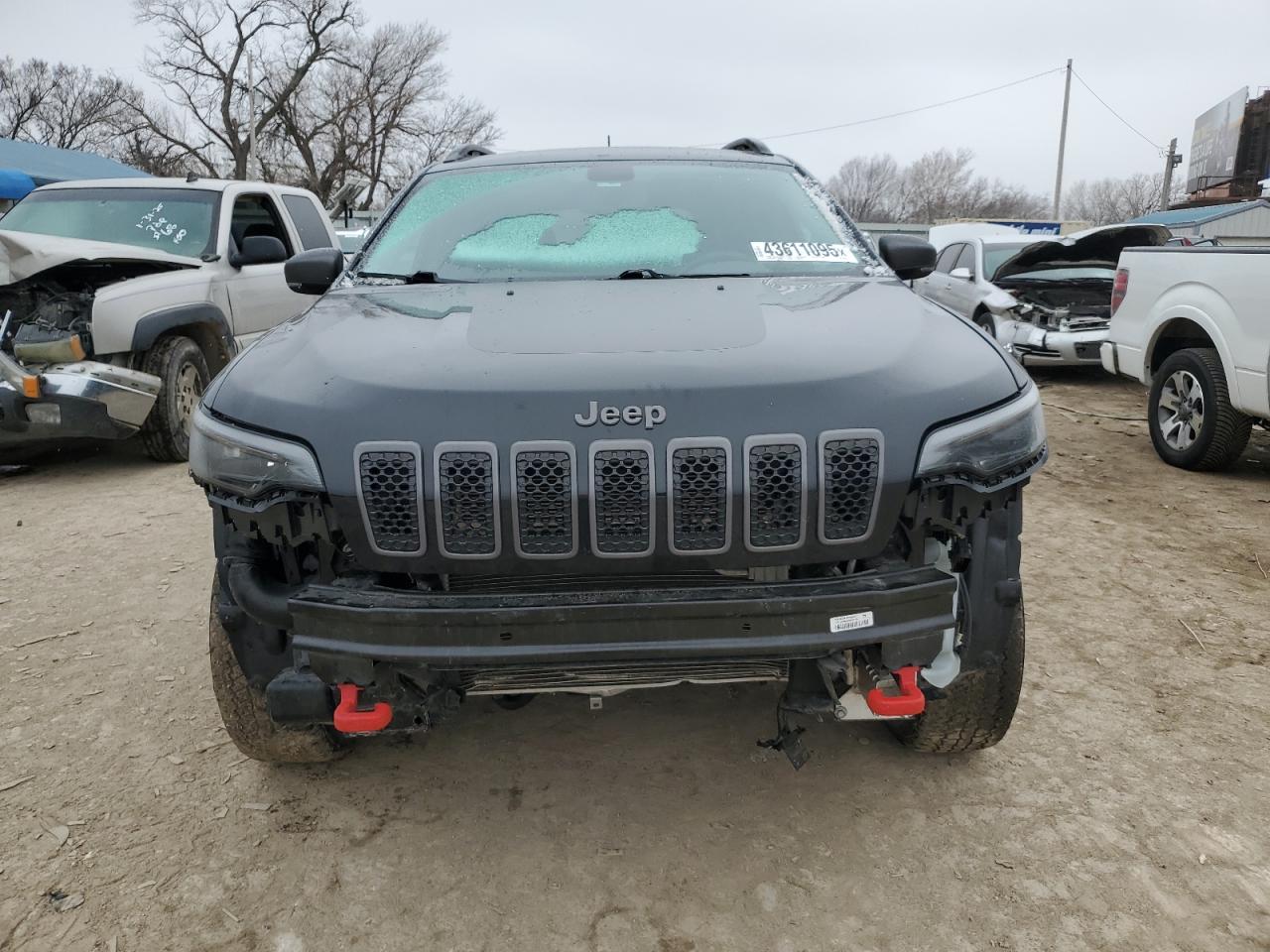 2020 Jeep Cherokee VIN 1C4PJMBN6LD518073 Copart auction photo, front end / all over damage thumbnail 5