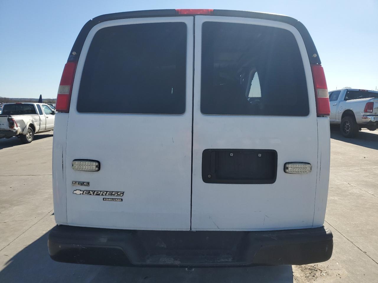 2011 Chevrolet Express VIN 1GCWGFCA6B1101019 Copart auction photo, side / front end damage thumbnail 6