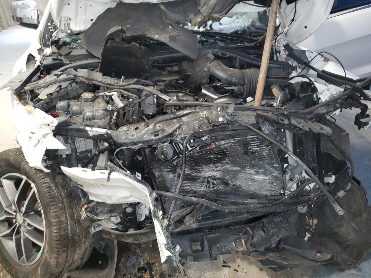 2018 Jeep Grand Cherokee VIN 1C4RJFBG5JC166693 Copart auction photo, front end damage thumbnail 13