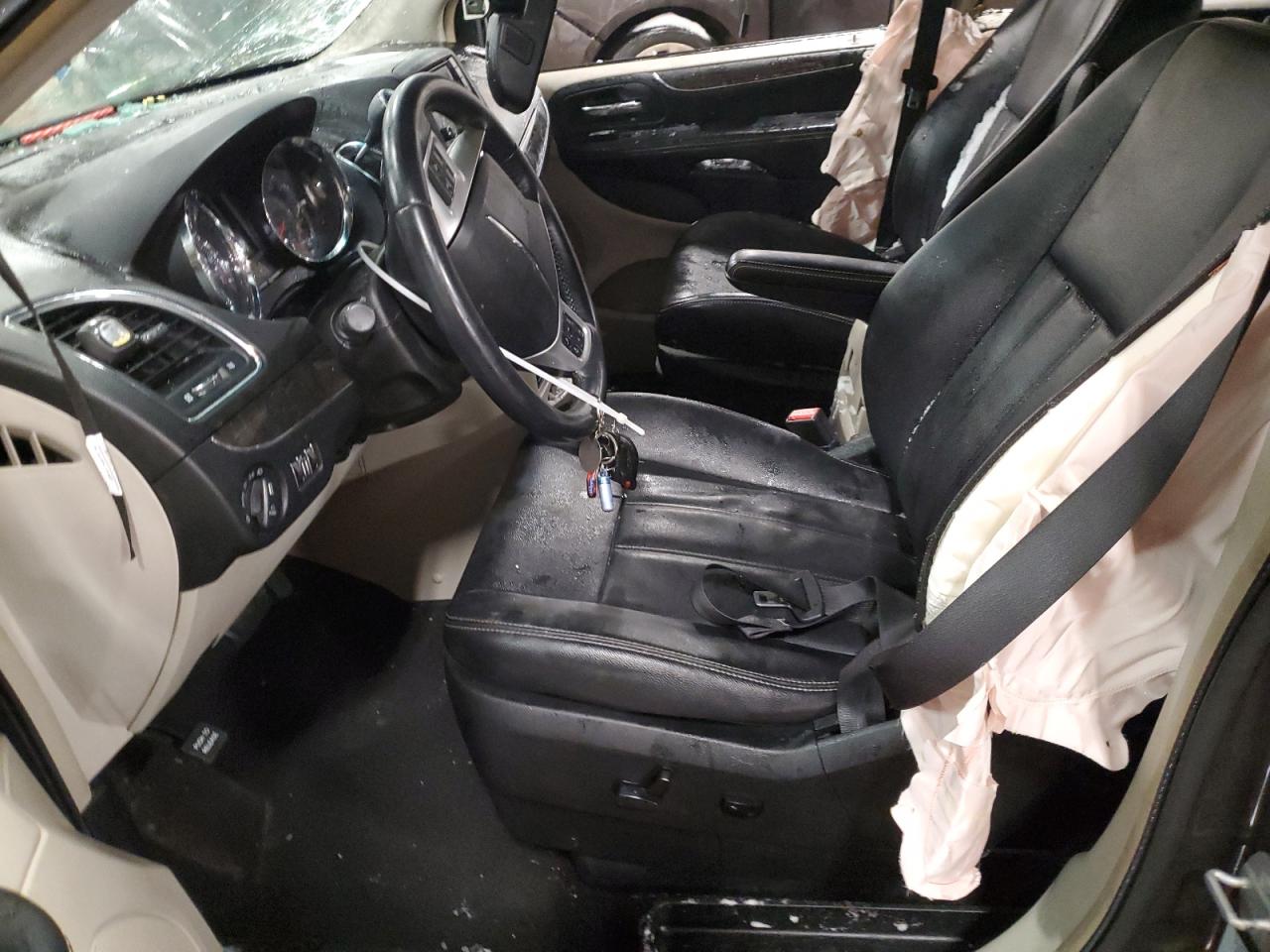 2015 Chrysler Town & Country VIN 2C4RC1BG0FR588334 Copart auction photo, rollover damage thumbnail 7