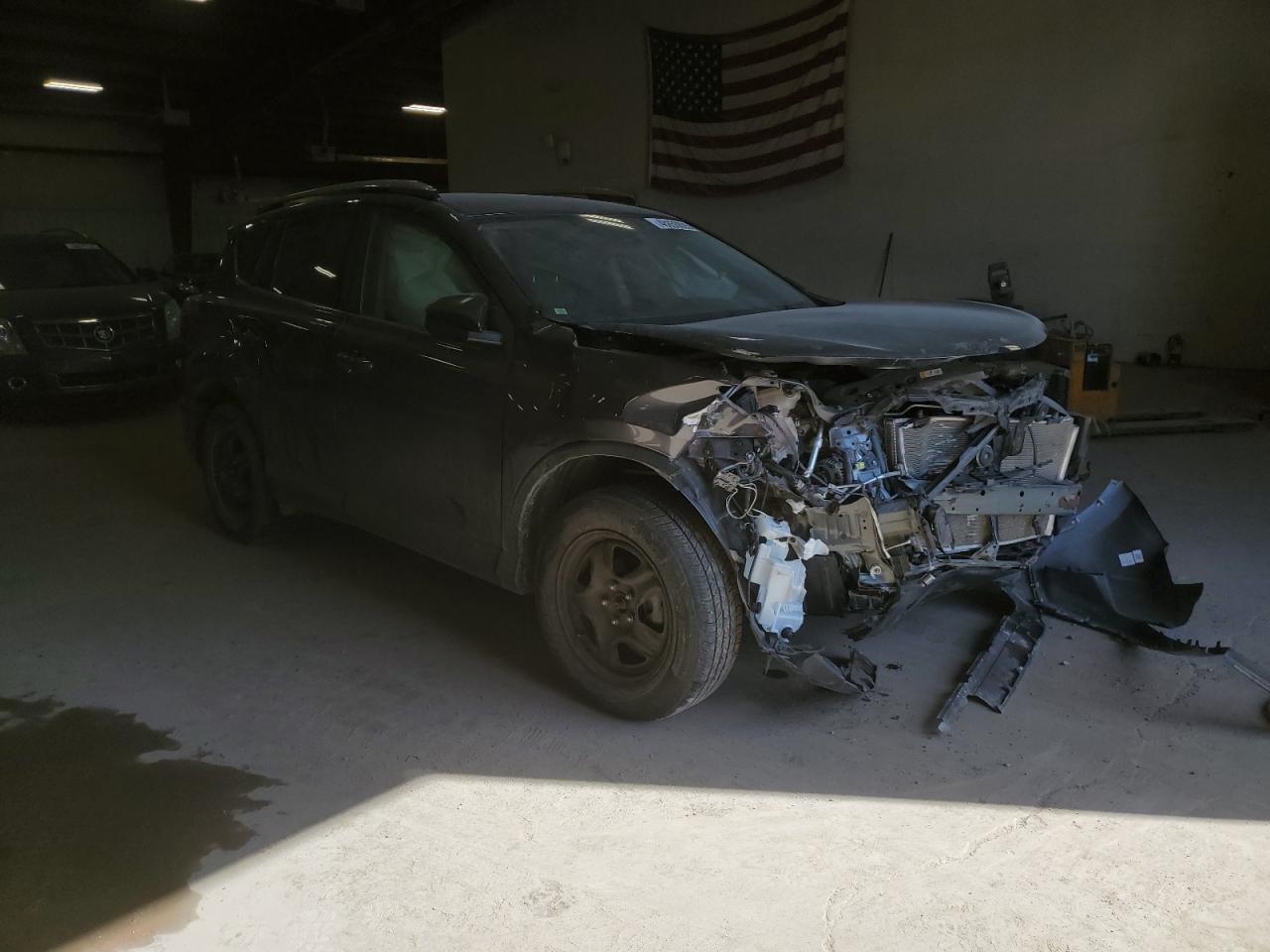2018 Toyota RAV 4 VIN 2T3ZFREVXJW516801 Copart auction photo, front end / side damage thumbnail 4