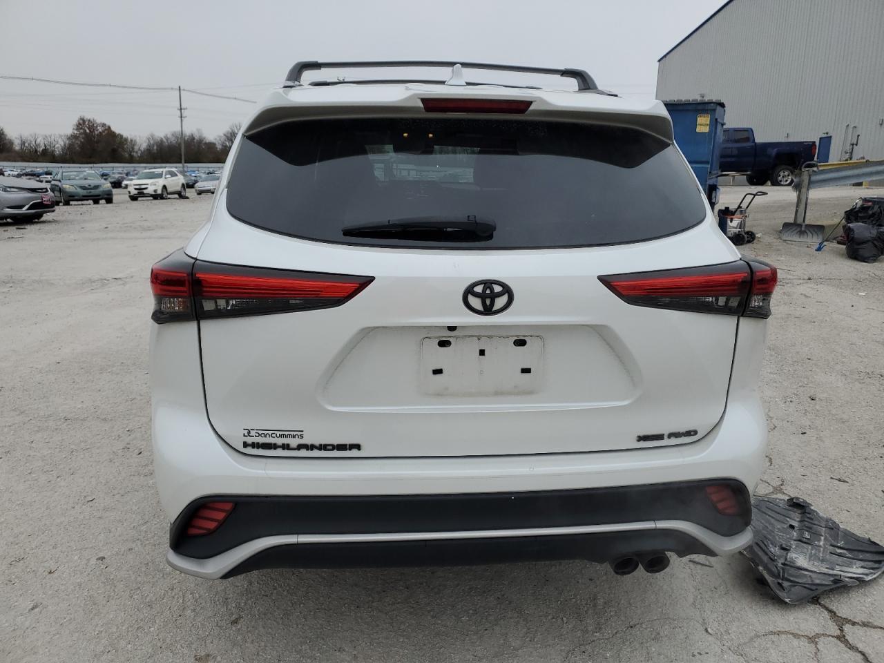 2022 Toyota Highlander VIN 5TDLZRBH9NS241022 Copart auction photo, side damage thumbnail 6