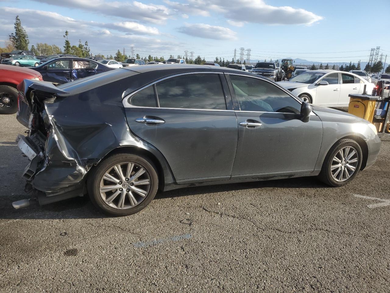 2007 Lexus ES VIN JTHBJ46G372116761 Copart auction photo, rear end / side damage thumbnail 3