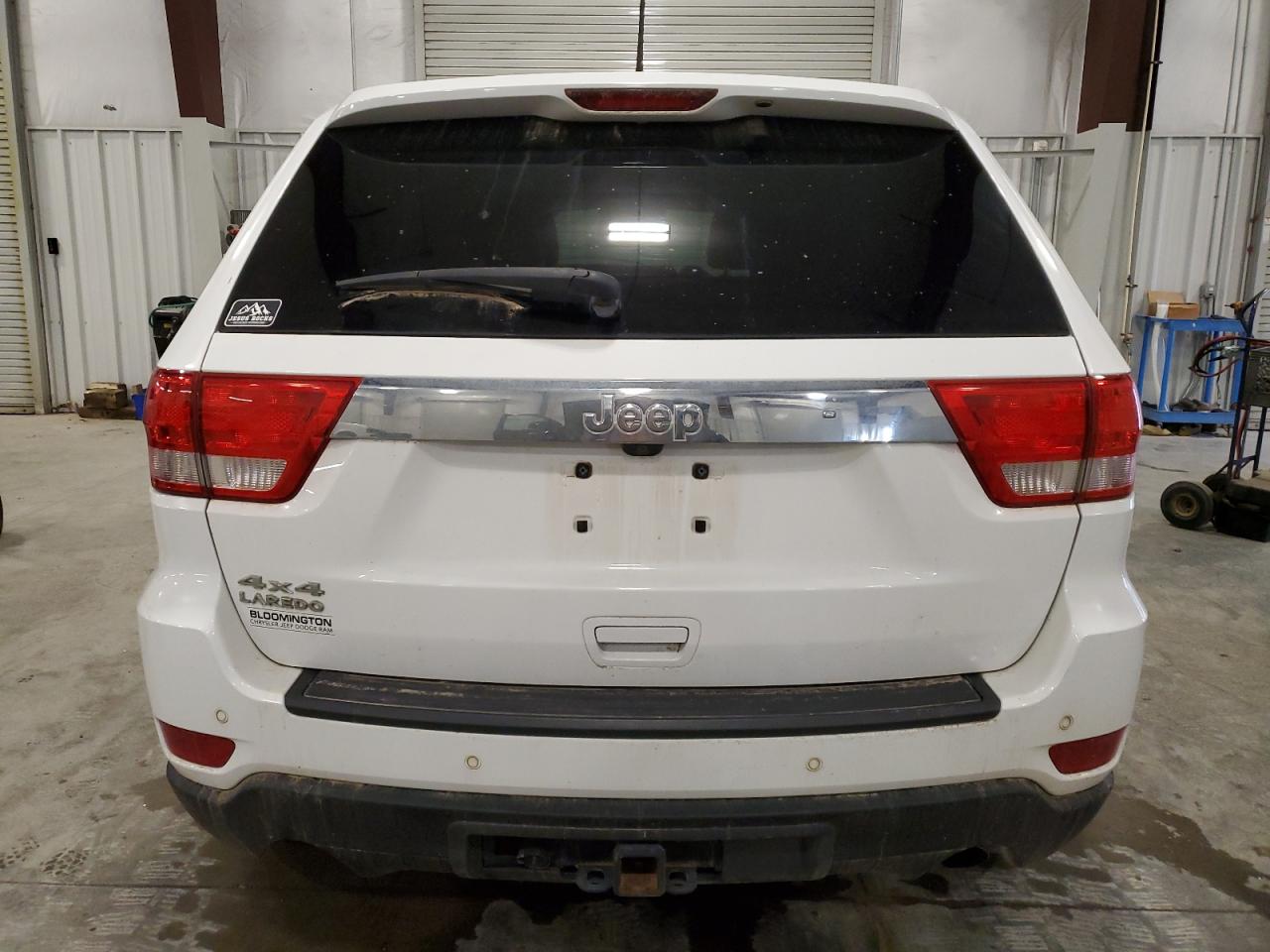 2013 Jeep Grand Cherokee VIN 1C4RJFAGXDC583572 Copart auction photo, front end damage thumbnail 6
