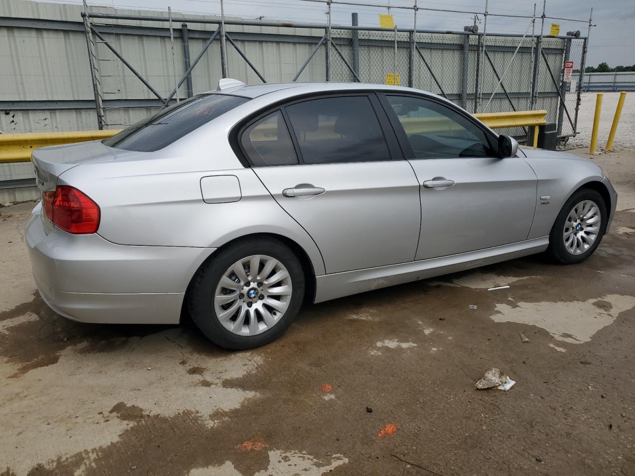2009 BMW 3er VIN WBAPK53539A643931 Copart auction photo, side damage thumbnail 3
