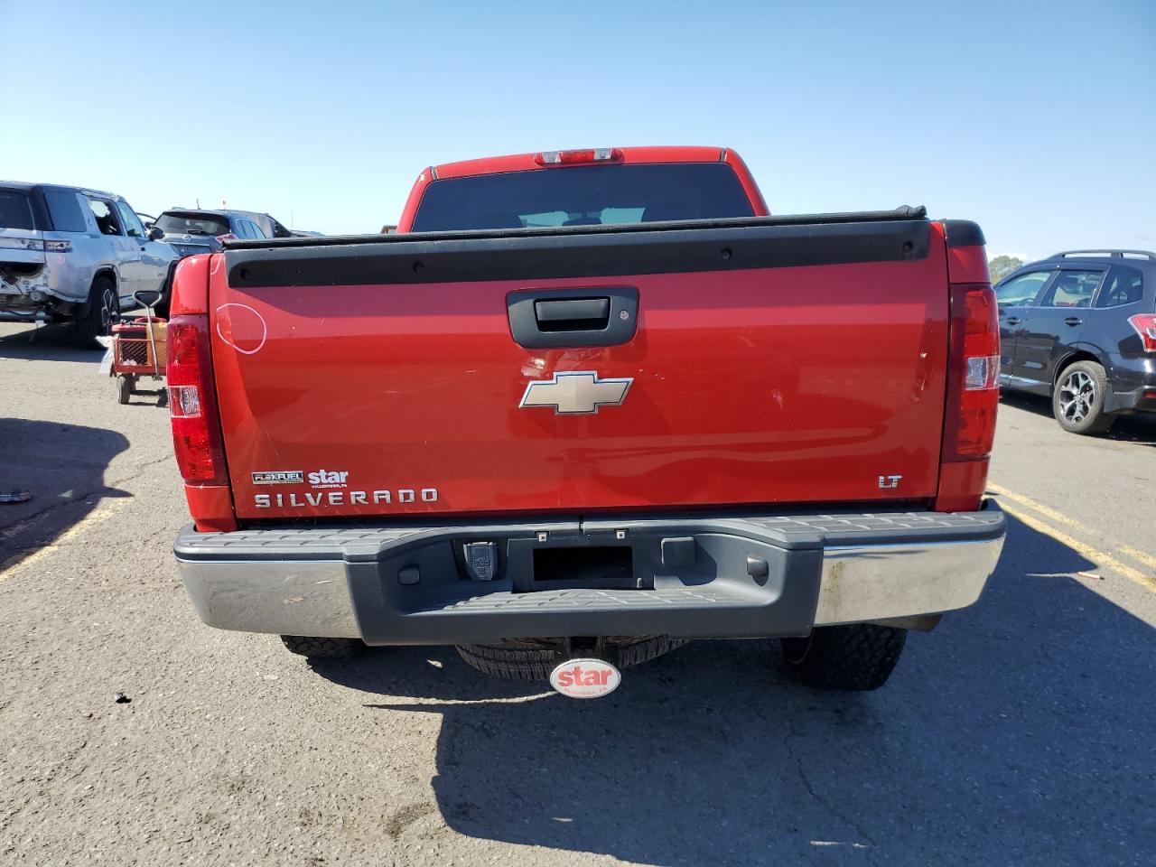 2009 Chevrolet Silverado VIN 1GCEK290X9Z126292 Copart auction photo, front end / side damage thumbnail 6