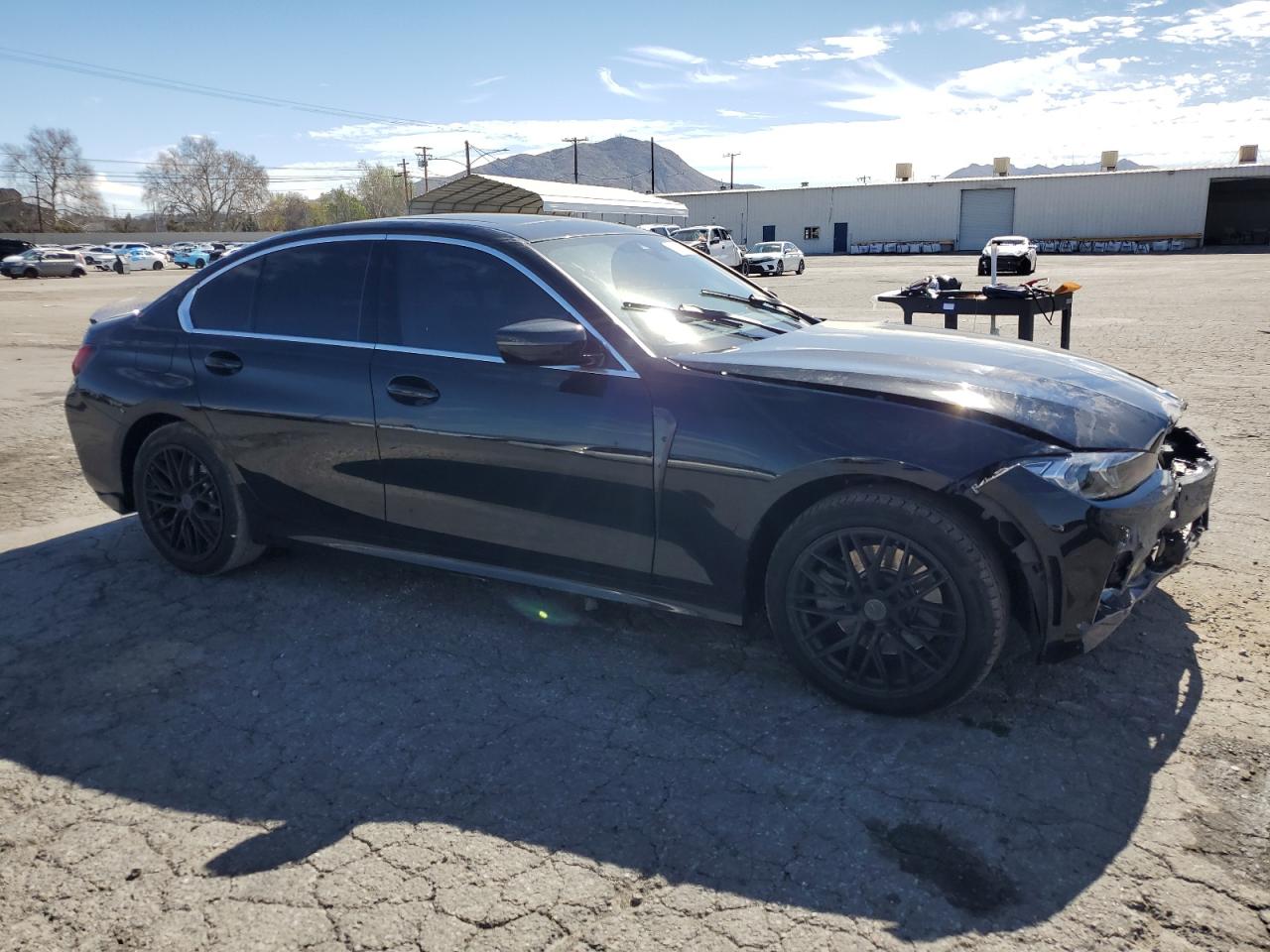 2023 BMW 3er VIN 3MW69FF02P8D57123 Copart auction photo, front end damage thumbnail 4
