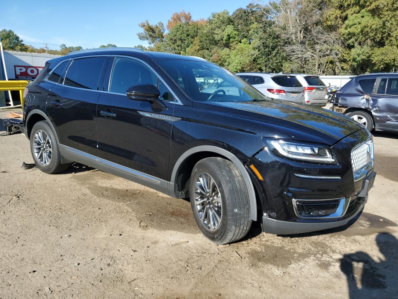 2019 Lincoln Nautilus VIN 2LMPJ6K96KBL40734 Copart auction photo, front end / side damage thumbnail 4