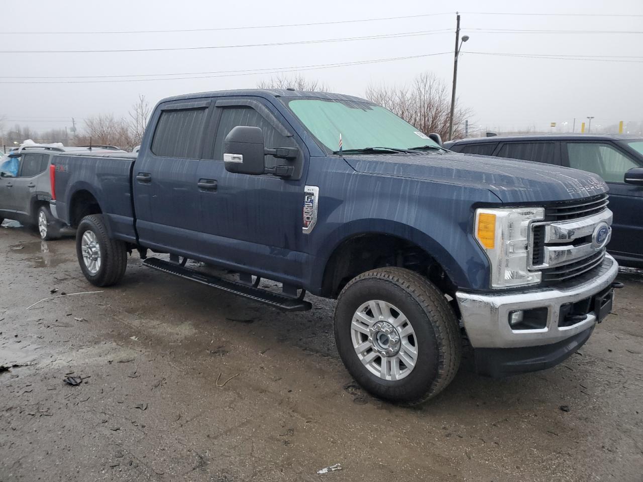 2017 Ford F250 VIN 1FT7W2B68HEE99025 Copart auction photo, side / minor dent/scratches damage thumbnail 4