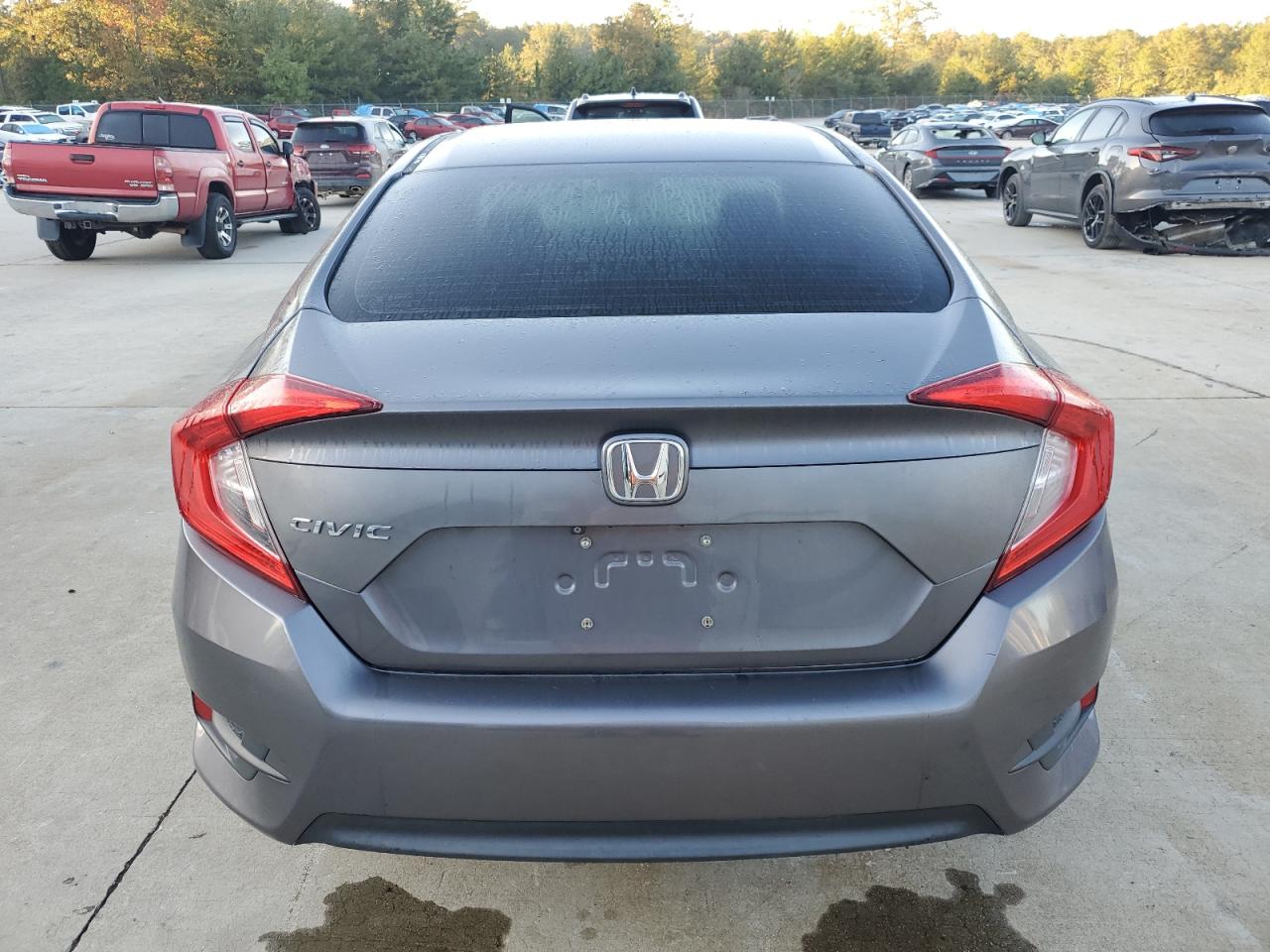 2017 Honda Civic VIN 19XFC2F5XHE013793 Copart auction photo, front end damage thumbnail 6