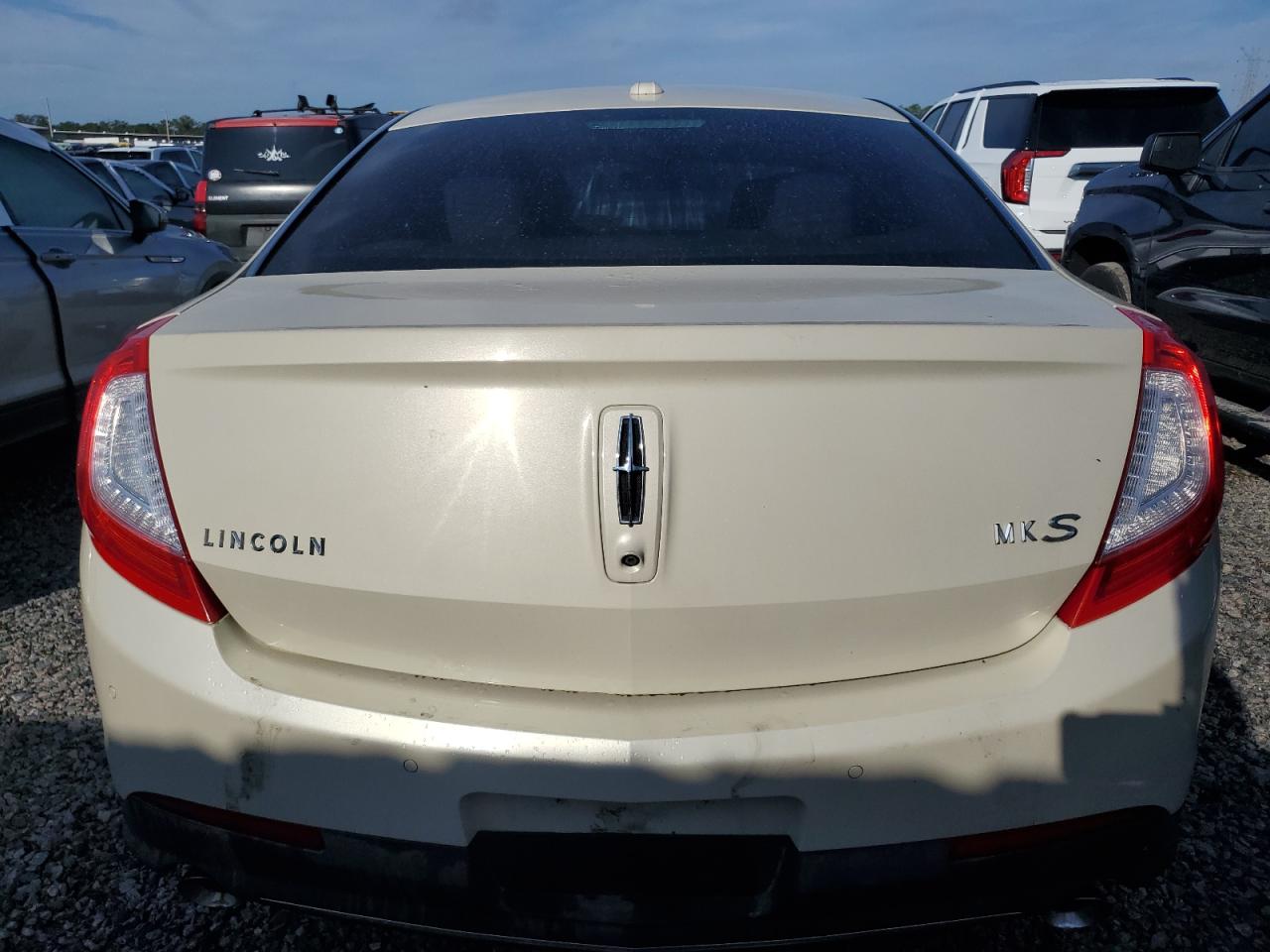 2014 Lincoln MKS VIN 1LNHL9DK6EG606486 Copart auction photo, water/flood / minor dent/scratches damage thumbnail 6