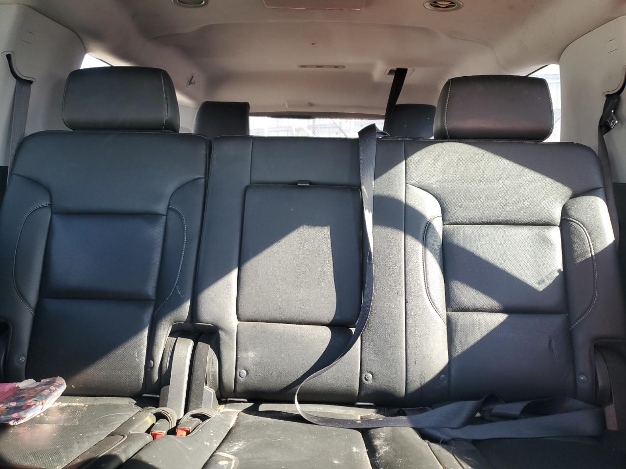 2019 GMC Yukon VIN 1GKS2GKC2KR346167 Copart auction photo, water/flood damage thumbnail 10