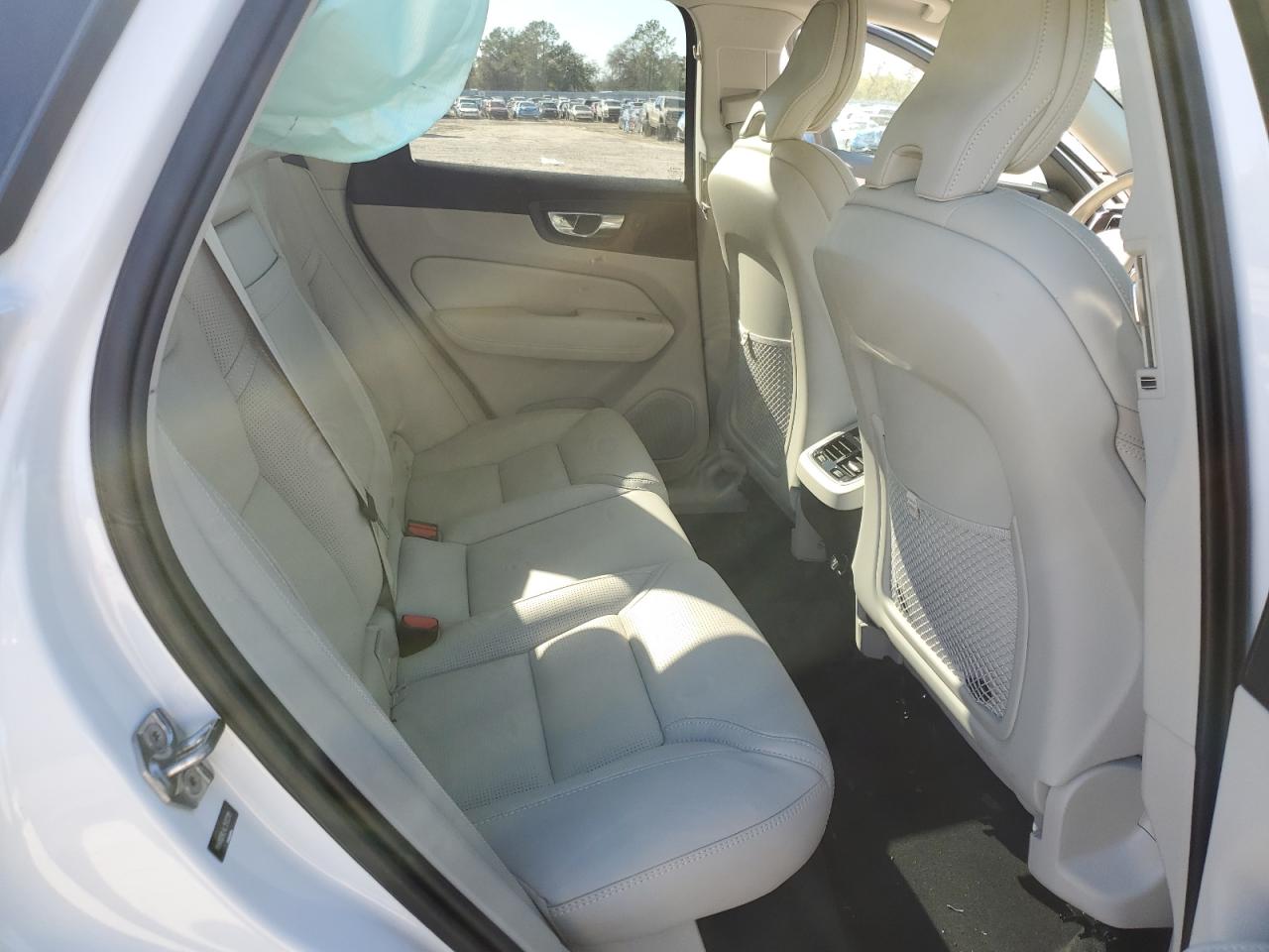 2020 Volvo XC60 VIN YV4102RL4L1512319 Copart auction photo, rear end damage thumbnail 11