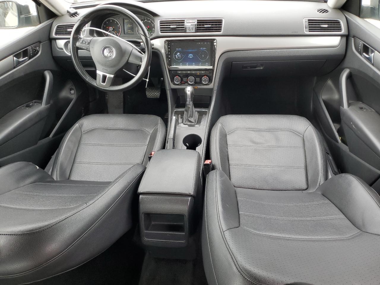 2014 Volkswagen Passat VIN 1VWAT7A32EC090753 Copart auction photo, minor dent/scratches damage thumbnail 8