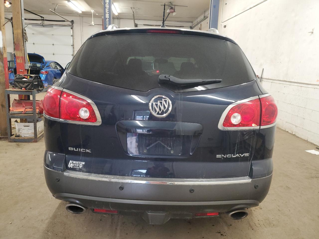 2011 Buick Enclave VIN 5GAKVAED9BJ386962 Copart auction photo, front end damage thumbnail 6