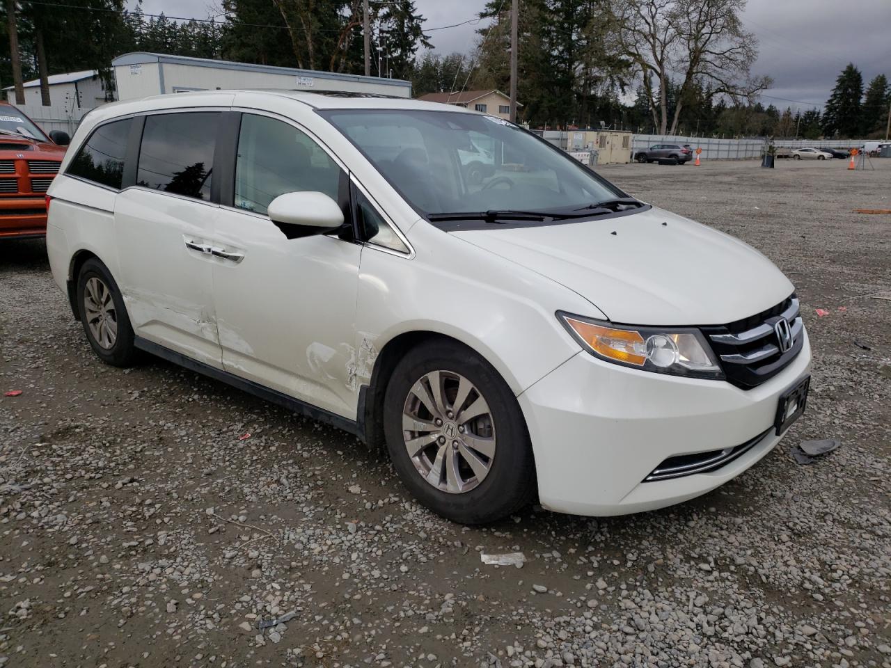 2015 Honda Odyssey VIN 5FNRL5H6XFB049611 Copart auction photo, side damage thumbnail 4