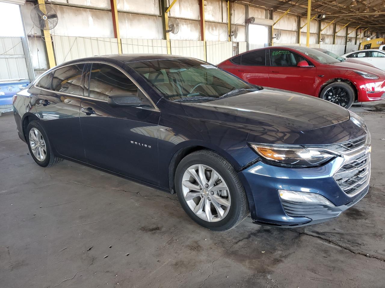 2020 Chevrolet Malibu VIN 1G1ZD5ST7LF093612 Copart auction photo, front end / minor dent/scratches damage thumbnail 4