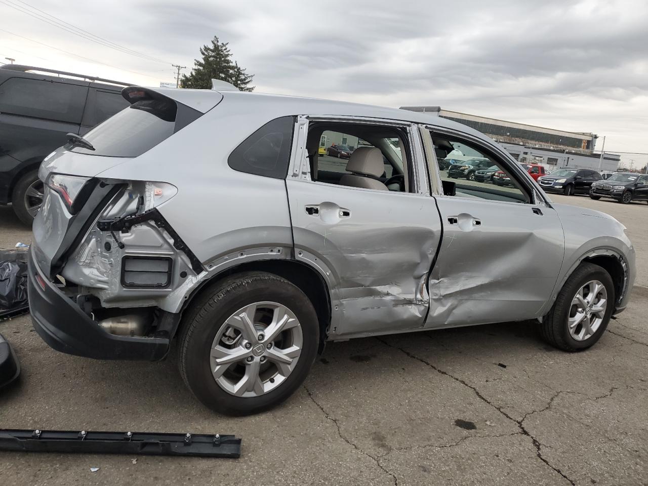 2024 Honda HR-V VIN 3CZRZ2H30RM745925 Copart auction photo, all over damage thumbnail 3