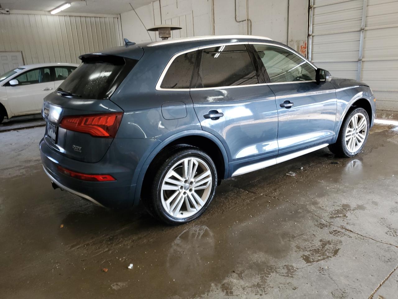 2018 Audi Q5 VIN WA1CNAFY4J2032399 Copart auction photo, front end / undercarriage damage thumbnail 3