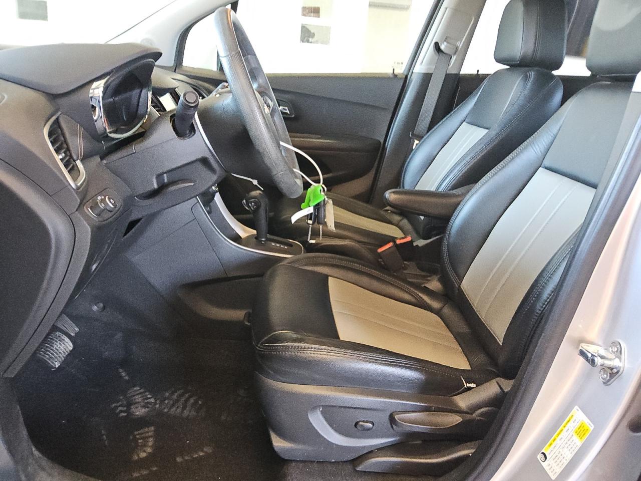 2022 Chevrolet Trax VIN KL7CJKSM2NB526841 Copart auction photo, minor dent/scratches damage thumbnail 7