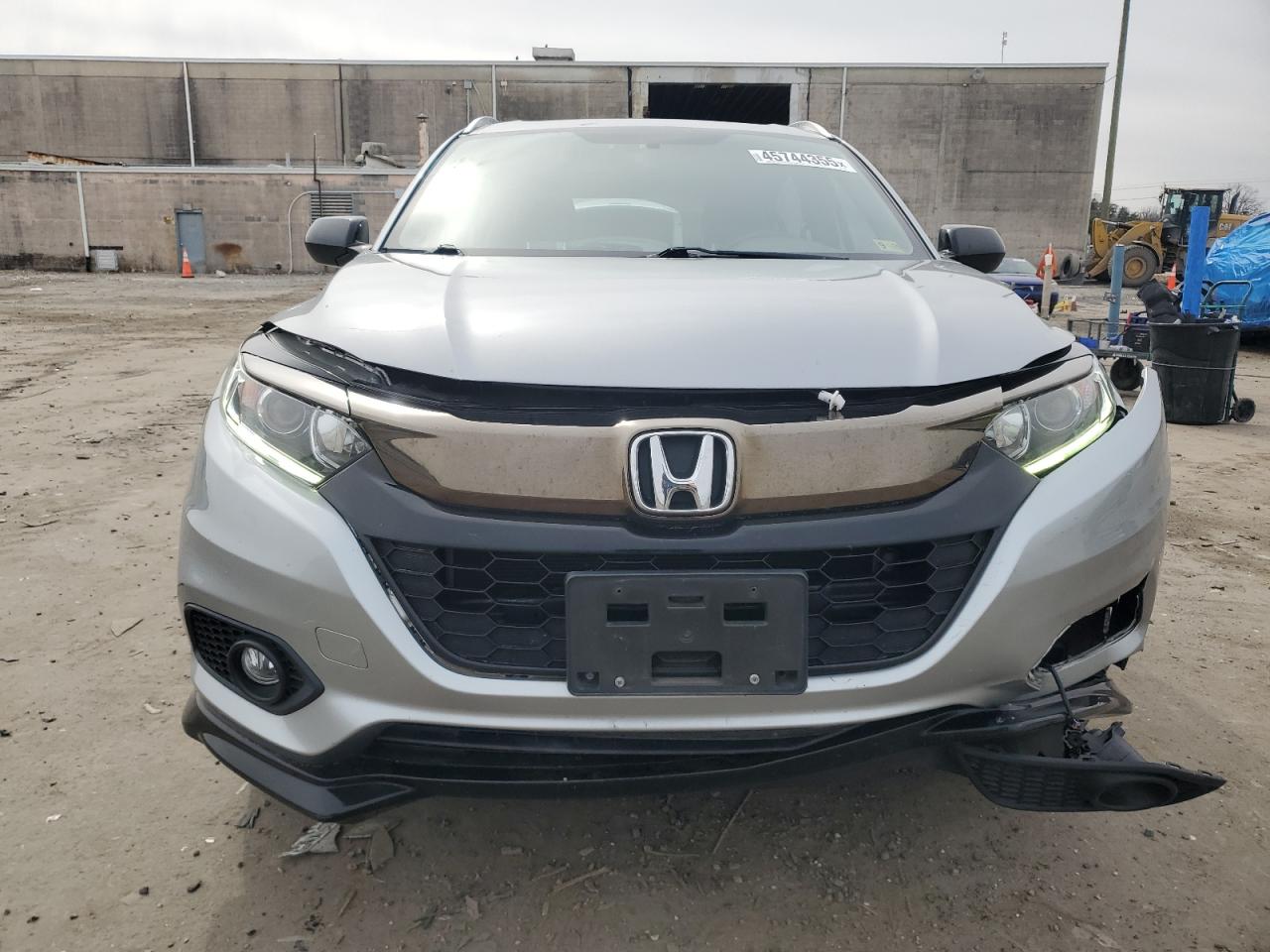 2019 Honda HR-V VIN 3CZRU6H1XKG709197 Copart auction photo, front end / side damage thumbnail 5