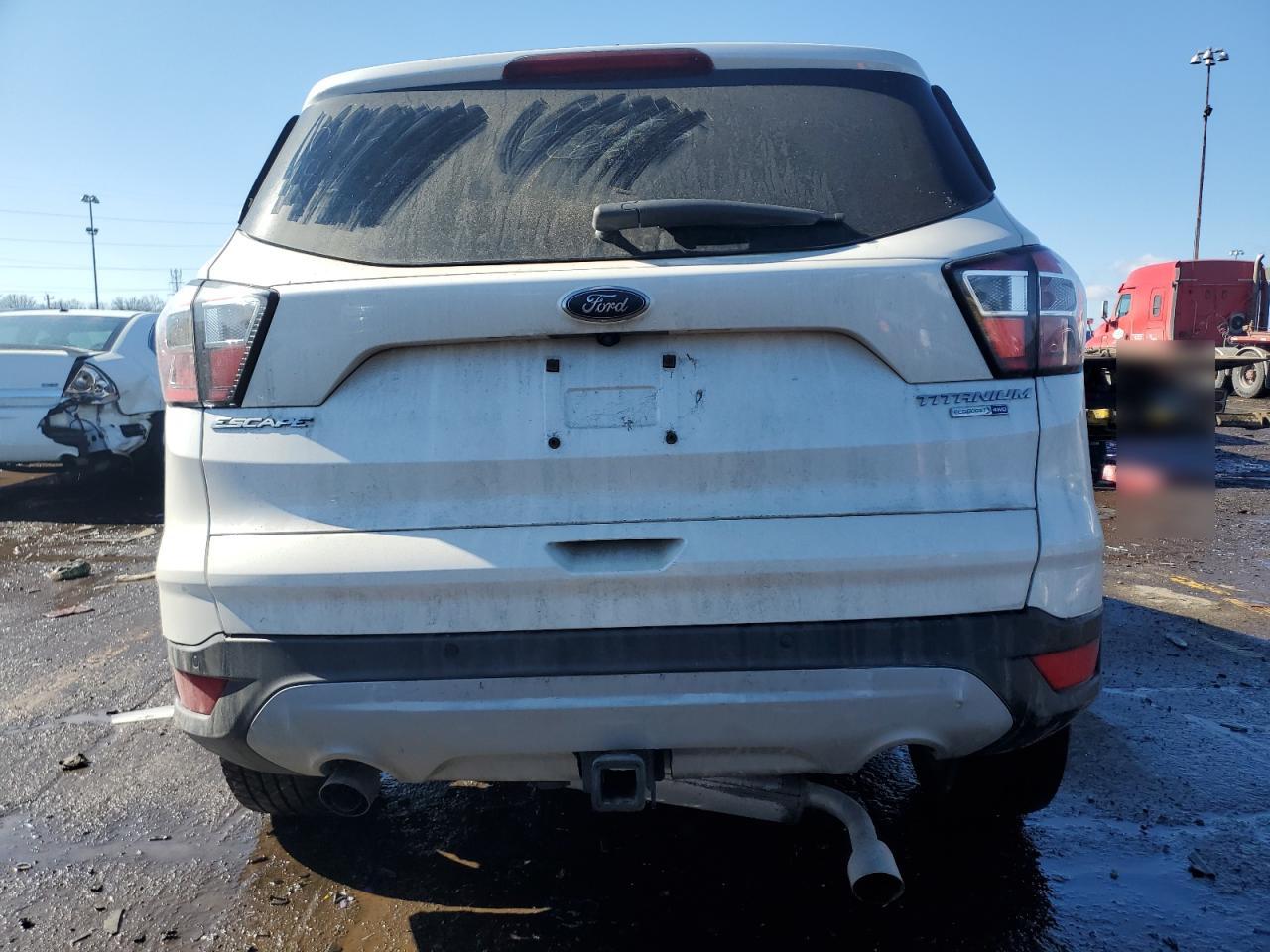 2018 Ford Escape VIN 1FMCU9J97JUA21226 Copart auction photo, side / front end damage thumbnail 6