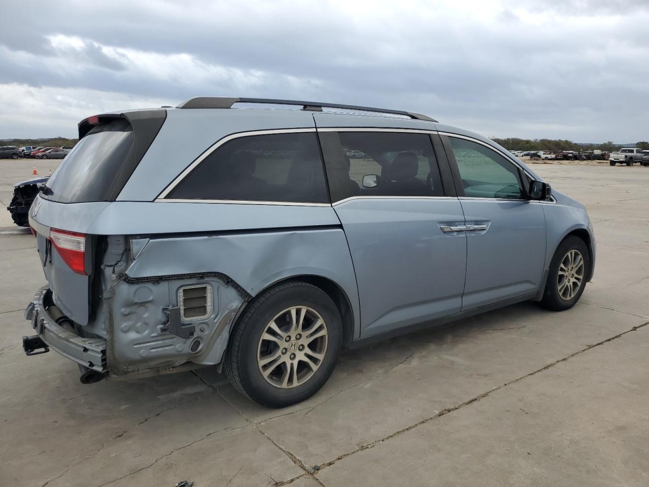 2011 Honda Odyssey VIN 5FNRL5H66BB005339 Copart auction photo, rear end damage thumbnail 3