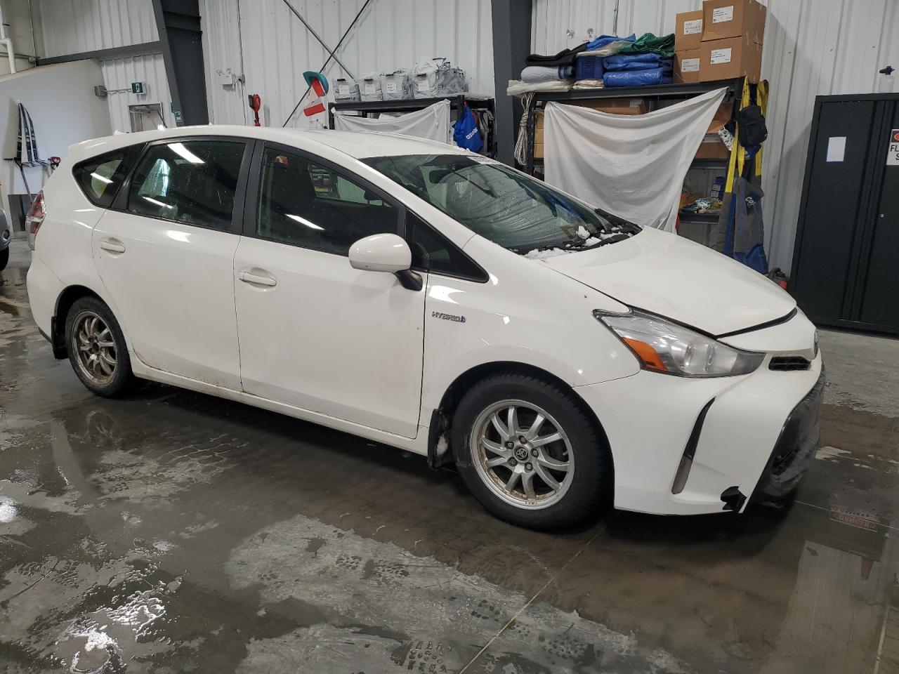 2016 Toyota Prius VIN JTDZN3EU0GJ054151 Copart auction photo, front end / side damage thumbnail 4