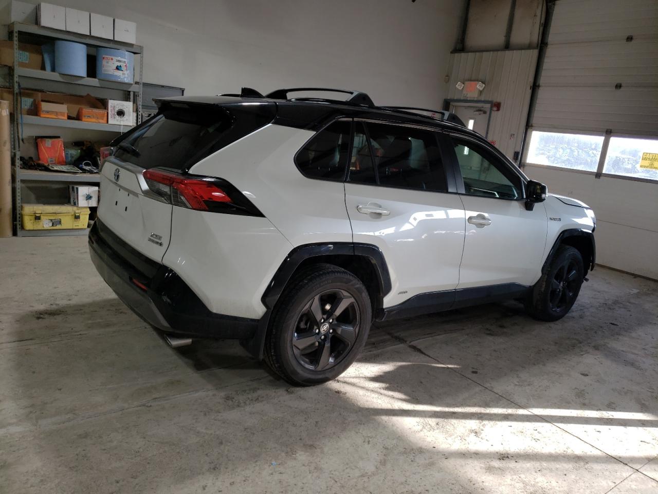 2020 Toyota RAV 4 VIN JTMEWRFV8LJ033788 Copart auction photo, front end / side damage thumbnail 3