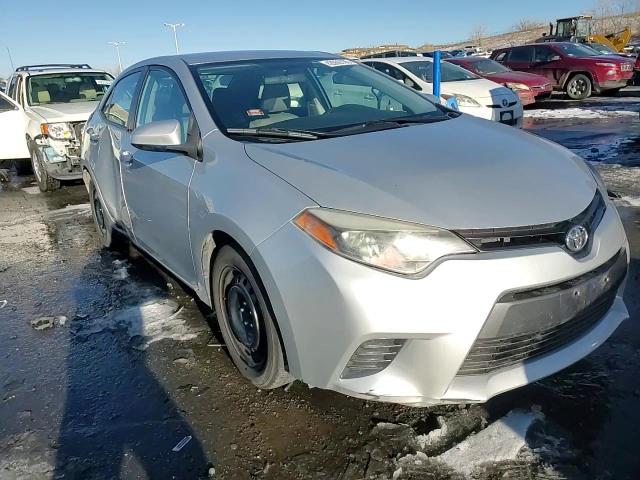 2015 Toyota Corolla VIN 5YFBURHE8FP292559 Copart auction photo, side / front end damage thumbnail 13